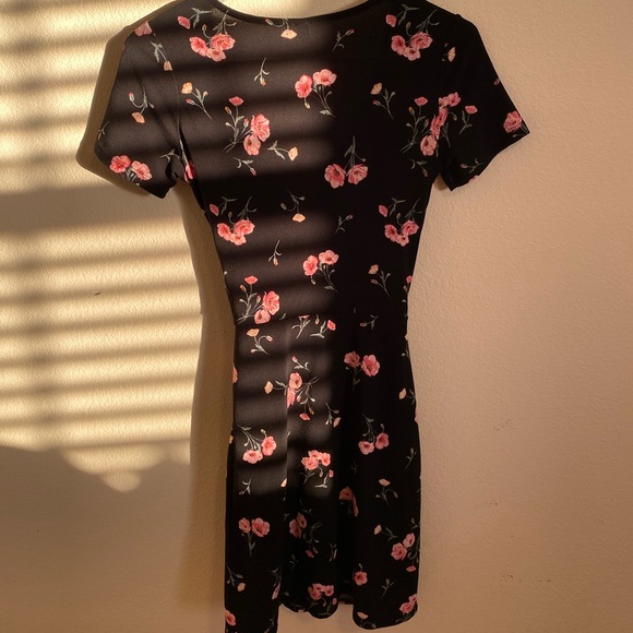 Floral Black Wrap Dress - Picture 3 of 4